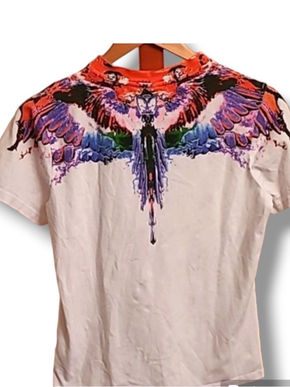 Marcelo Burlon, featuring a bold multicolor 
Wing Graphic Tee